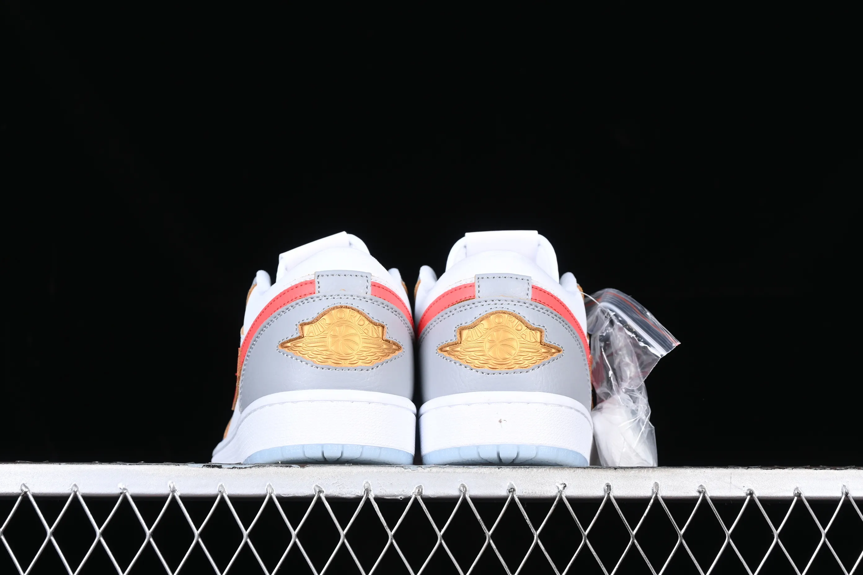 All categories Air Jordan Jordan series basketball shoes Air Jordan 1 Low Air Jordan 1 Low "Philippines" AJ1 Joe 1 color matching low-top cultural casual sneakers FN8901-164